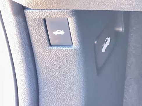 Certified 2025 Honda Accord SE image 29