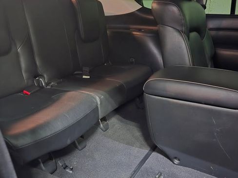 Used 2018 INFINITI QX80 4WD image 10