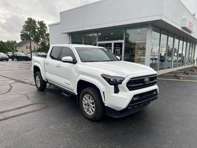 Used 2024 Toyota Tacoma SR5 AWD/4WD 360° Tour