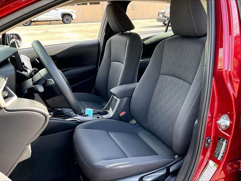 Certified 2025 Toyota Corolla LE image 8