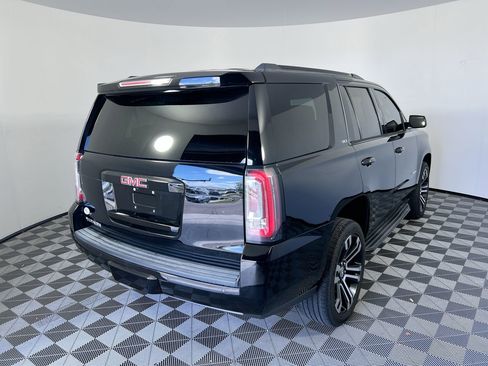 Used 2019 GMC Yukon SLT w/ Graphite Edition RWD image 3