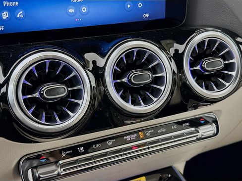 New 2026 Mercedes-Benz GLA 250 image 16