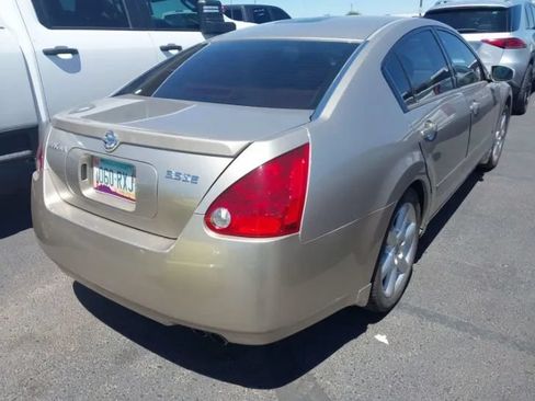 Used 2005 Nissan Maxima 3.5 SE w/ (P01) PREMIUM Audio Pkg FWD image 2