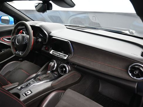 Used 2022 Chevrolet Camaro ZL1 image 42