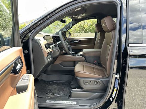 New 2026 Chevrolet Tahoe High Country RWD image 3