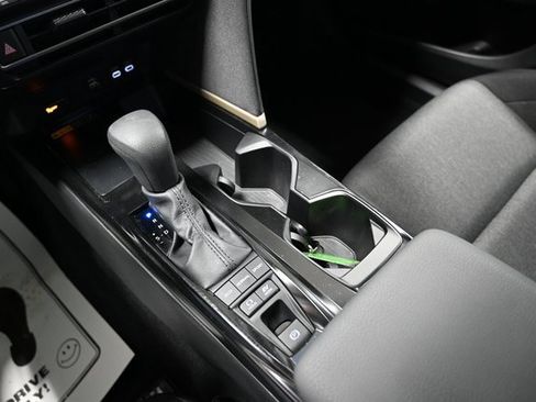 Used 2025 Toyota Camry LE image 18