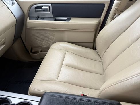 Used 2017 Ford Expedition XLT w/ Equipment Group 201A image 21