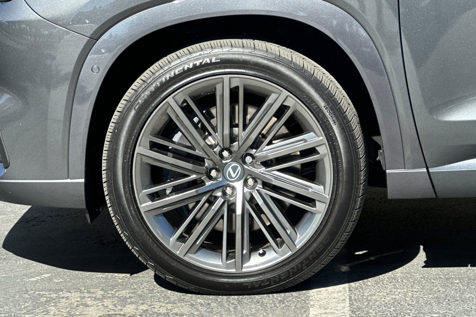 Certified 2026 Lexus TX 550h AWD Plug-In Hybrid w/ Technology Package image 39