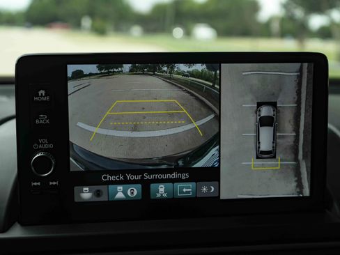 Used 2025 Honda Pilot Elite image 31