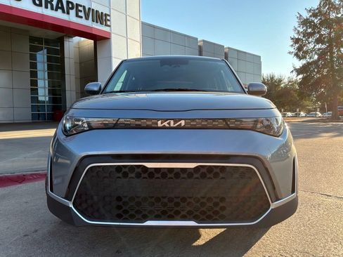 Used 2025 Kia Soul LX w/ LX Technology Package FWD image 3