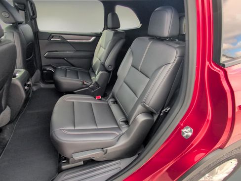 New 2026 GMC Acadia Elevation w/ Elevation Premium Package FWD image 16