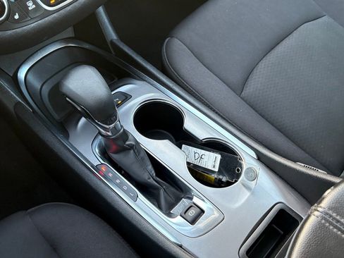 Used 2024 Chevrolet Malibu LT FWD image 22