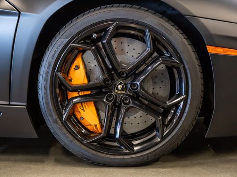 Used 2012 Lamborghini Aventador LP 700-4 AWD/4WD image 15
