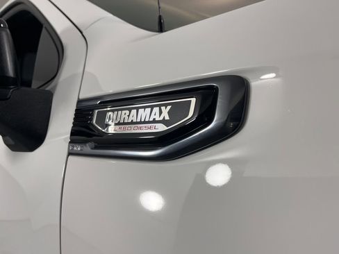 Used 2022 GMC Sierra 1500 AT4 w/ AT4 Premium Package image 4