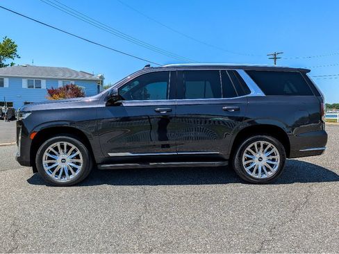 Used 2023 Cadillac Escalade Premium Luxury AWD/4WD image 9