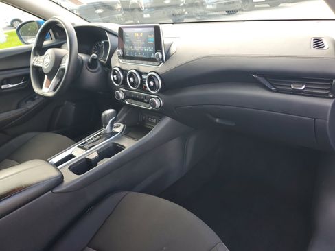 Certified 2024 Nissan Sentra SV image 16