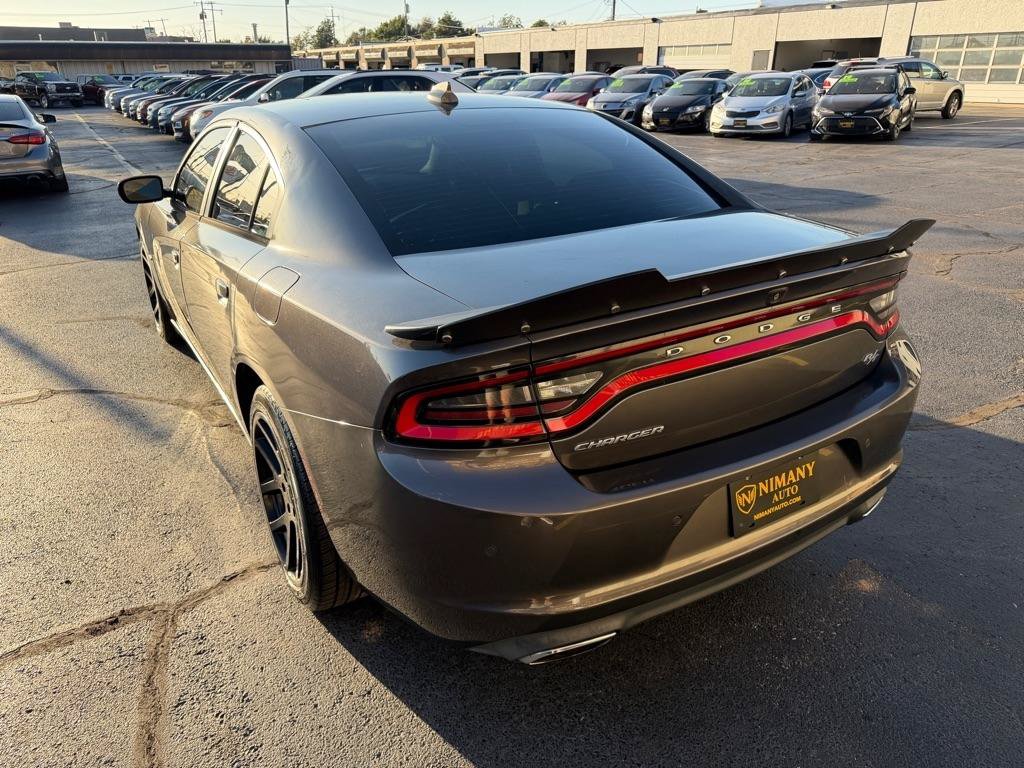 Used 2015 Dodge Charger R/T w/ Driver Confidence Group RWD image 4