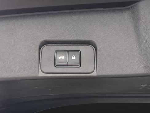 Used 2025 Nissan Rogue SV w/ SV Premium Package AWD/4WD image 28
