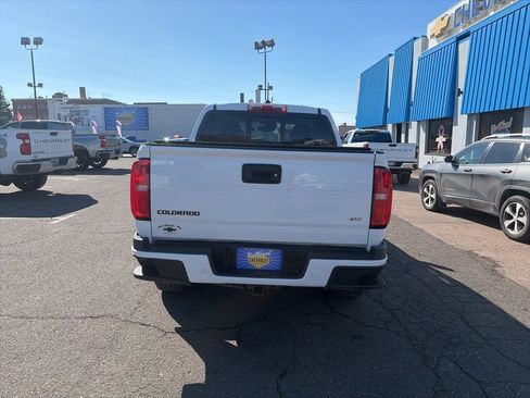 Used 2022 Chevrolet Colorado LT w/ Redline Special Edition image 6