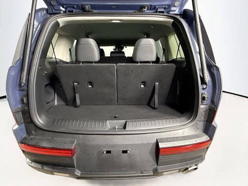 Used 2025 Hyundai Santa Fe SEL FWD image 32