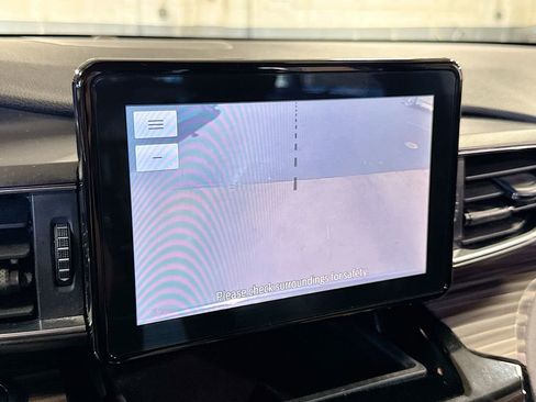 Used 2021 Ford Explorer Limited w/ Equipment Group 301A AWD/4WD image 24