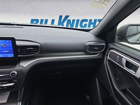 Used 2020 Ford Explorer XLT w/ Equipment Group 202A image 10