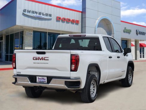 Used 2024 GMC Sierra 1500 Pro w/ Pro Value Package image 5