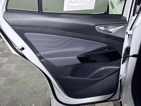 Used 2023 Volkswagen ID.4 Pro S image 20