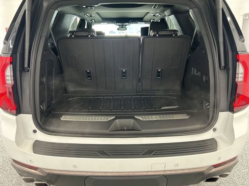Used 2025 GMC Yukon AT4 Ultimate w/ LPO, Floor Liner Package image 41