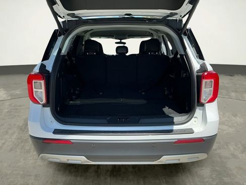 Certified 2023 Ford Explorer XLT w/ Equipment Group 202A RWD image 14