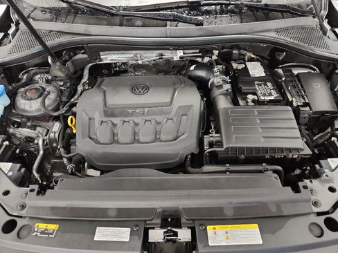 Certified 2023 Volkswagen Tiguan SE R-Line image 35