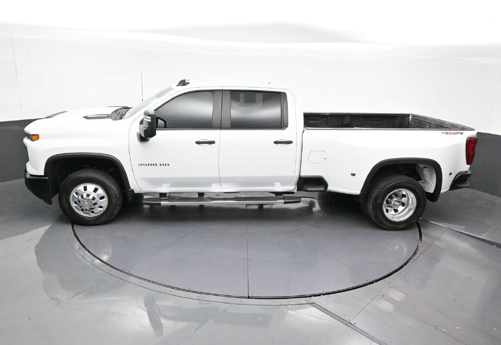 Used 2025 Chevrolet Silverado 3500 W/T AWD/4WD image 16