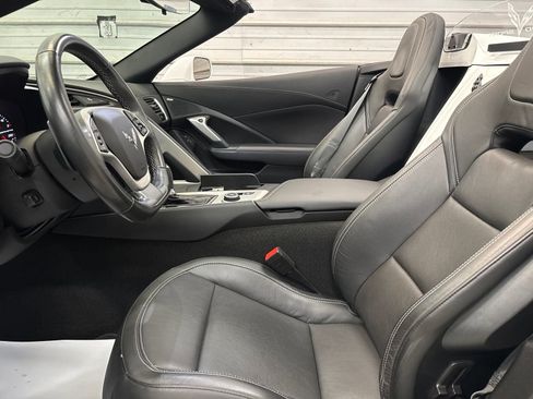 Used 2019 Chevrolet Corvette Grand Sport w/ Carbon Flash Badge Package RWD image 5