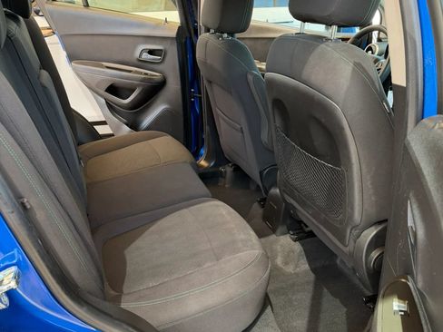 Used 2015 Chevrolet Trax LS FWD image 9