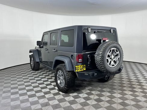 Used 2018 Jeep Wrangler Unlimited Rubicon w/ Cold Weather Group image 8