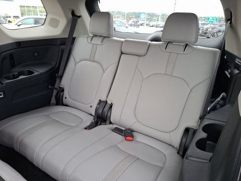 Certified 2023 Honda Pilot Touring image 25