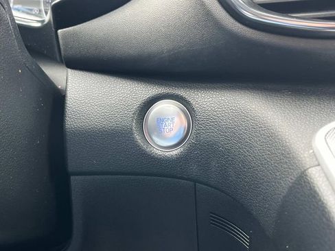 Used 2023 Hyundai Santa Fe SEL image 24