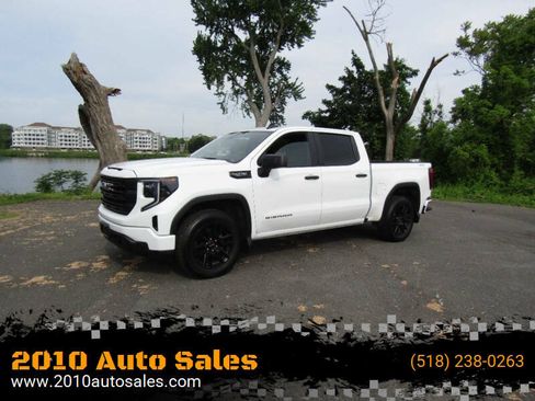 Used 2024 GMC Sierra 1500 Pro w/ Graphite Edition AWD/4WD image 1