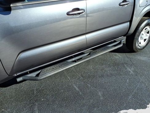 Used 2022 Toyota Tacoma SR image 13