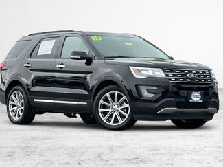 Used 2017 Ford Explorer Limited FWD video 2