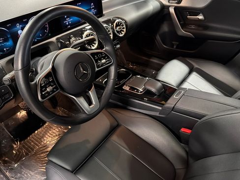 Used 2019 Mercedes-Benz A 220 image 9