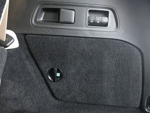 Used 2026 Mercedes-Benz GLS 450 4MATIC image 24