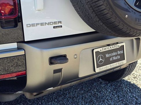Used 2023 Land Rover Defender 110 X-Dynamic SE AWD/4WD image 13