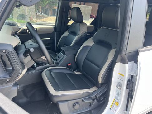 New 2026 Ford Bronco Big Bend w/ Black Diamond Package AWD/4WD image 14