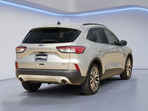 Used 2020 Ford Escape Titanium FWD image 6