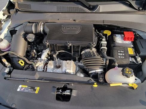 Used 2025 Jeep Compass Limited w/ Elite Group AWD/4WD image 8