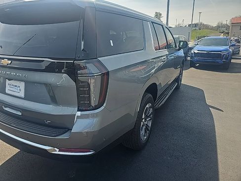 New 2026 Chevrolet Suburban LT w/ Comfort Package AWD/4WD image 5