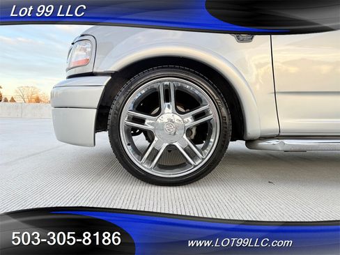 Used 2003 Ford F150 Harley-Davidson RWD image 29
