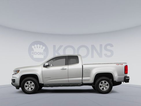 Used 2018 Chevrolet Colorado Z71 AWD/4WD image 2