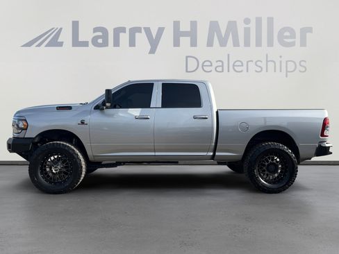 Used 2022 RAM 2500 Tradesman image 2